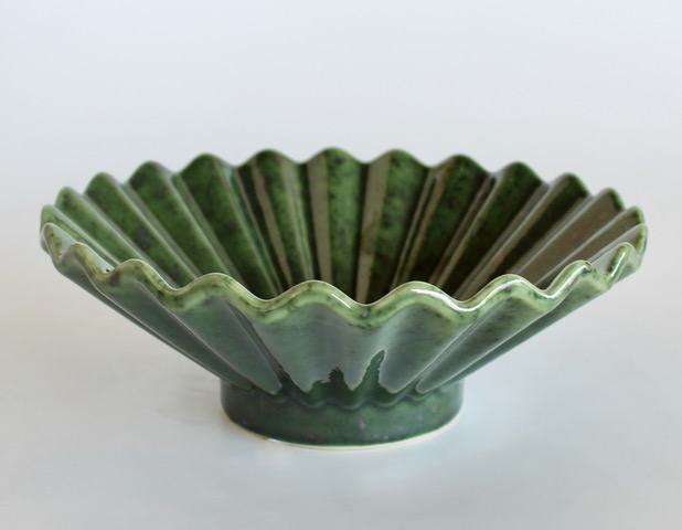 Dark Green Ceramic Scallop Edge Bowl